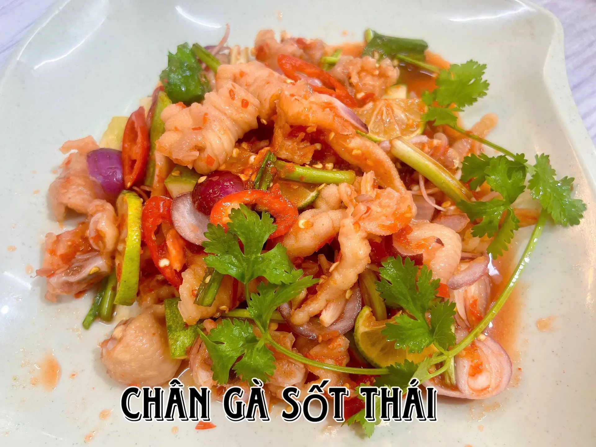 Hình ảnh Chân gà sốt thái