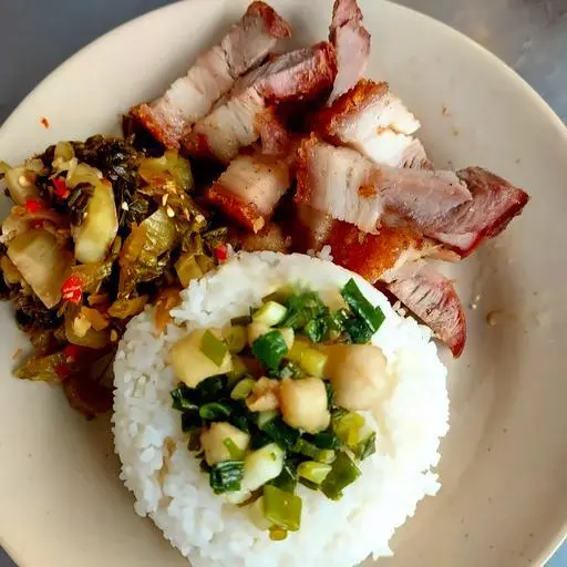 Hình ảnh Cơm Tấm Heo Quay