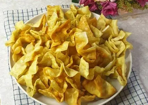 Hình ảnh Vỏ Hoành Thánh Lá - 4 Cái