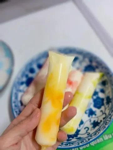 Hình ảnh Yaourt Mix Vị Xoài