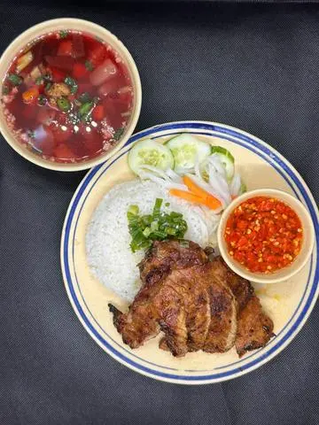 Hình ảnh Cơm Sườn + Canh