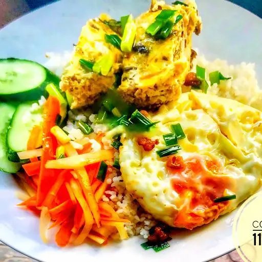 Hình ảnh Cơm CHẢ - TRỨNG/ Steamed Broken Rice With Pork Pie and Fried Egg