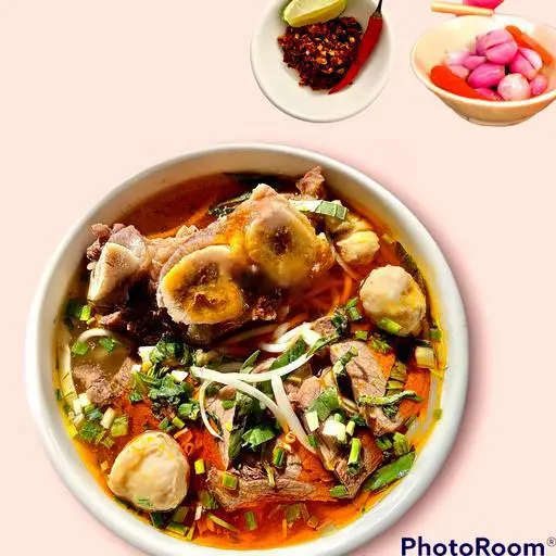 Hình ảnh Bún bò nạm sụn chả