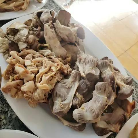 Hình ảnh Bộ lòng...giá này chưa có gỏi 