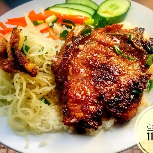 Hình ảnh Cơm SƯỜN BÌ/ Steamed Broken Rice with Grilled Pork Chop and Shredded Pork Skin