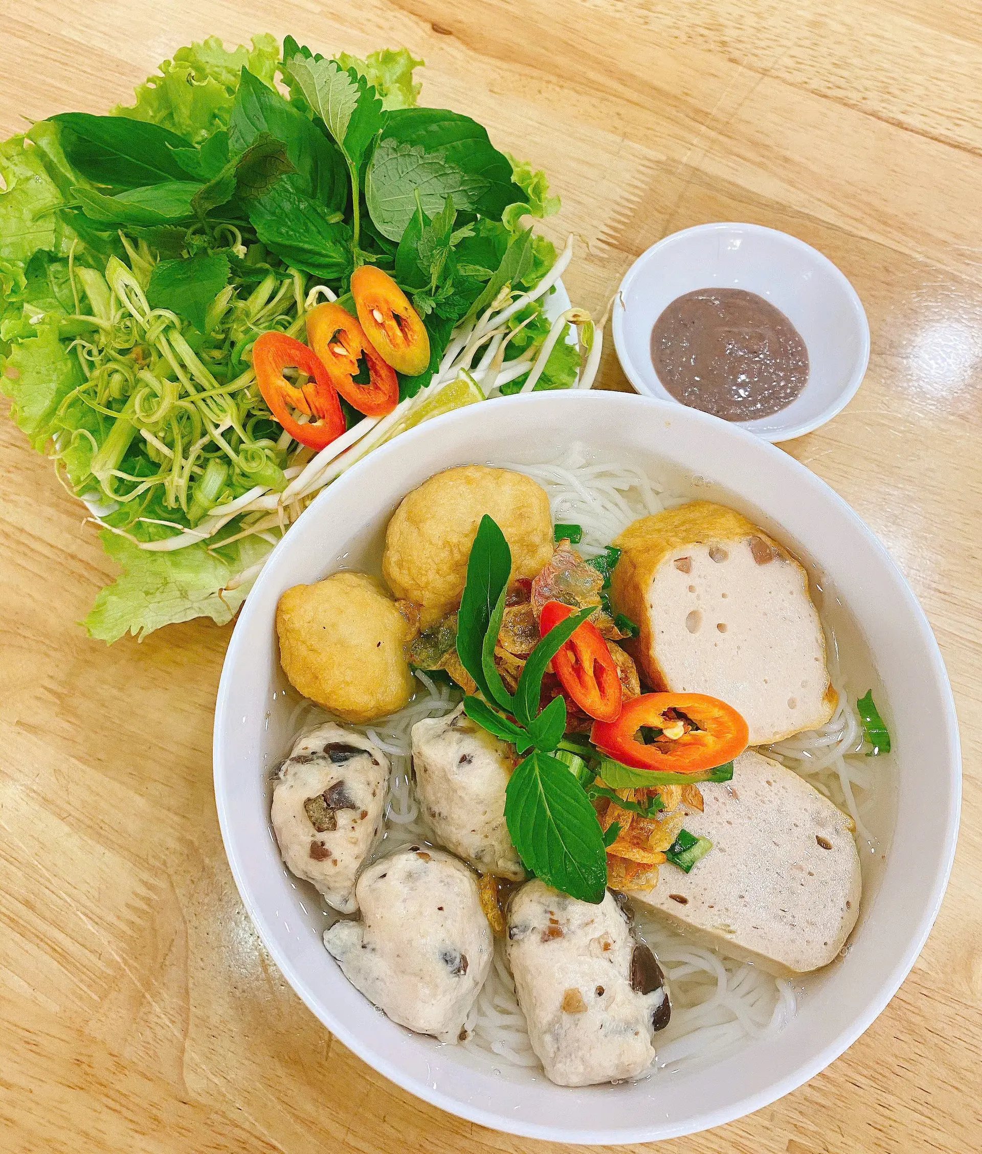 Hình ảnh Bánh Canh Mọc Chả
