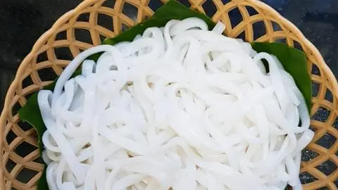 Hình ảnh bánh phở thêm
