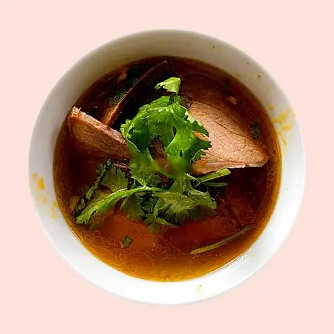 Hình ảnh Chén nạm thêm