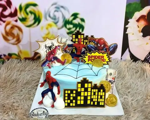 Hình ảnh bánh kem người nhện 15cm mã 02