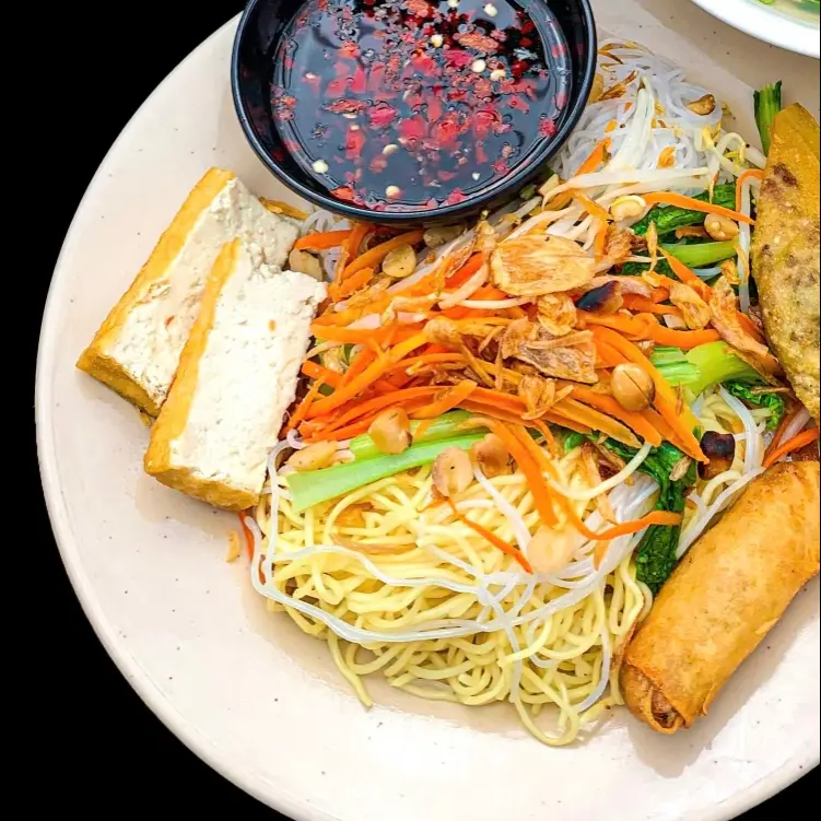 Hình ảnh Bún mì xào chay
