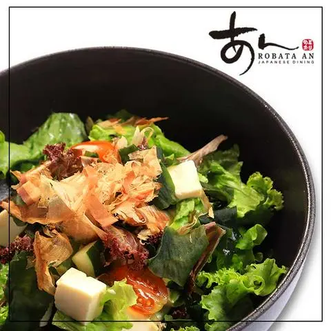 Hình ảnh Tofu and Seaweed Salad/Salad Rong Biển Đậu Hủ topping cá bào