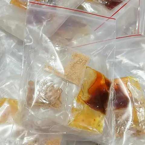 Hình ảnh Bánh tráng muối sặc sốt tắc 