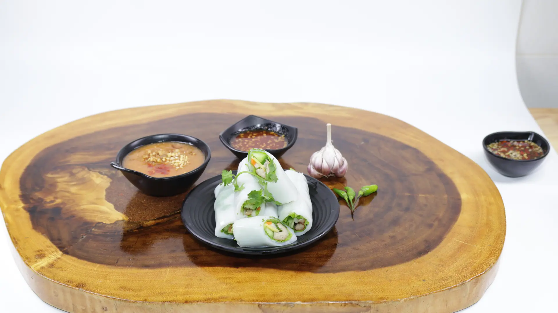 Hình ảnh BÁNH PHỞ CUỐN NEM NƯỚNG 