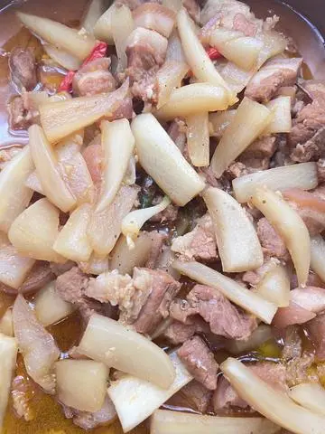 Hình ảnh Cơm thịt kho củ cải