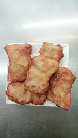 Hình ảnh 2 miếng má gà chiên giòn 