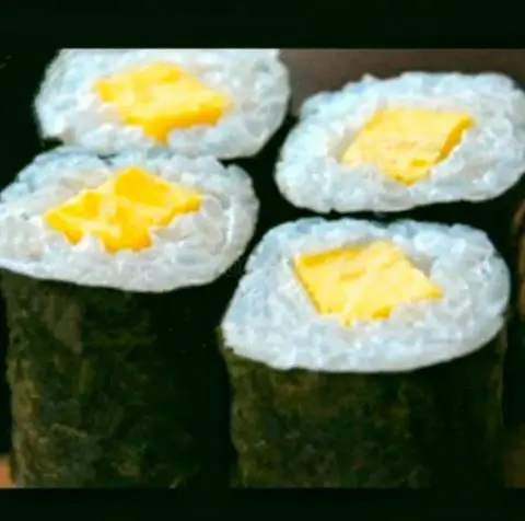 Hình ảnh Maki Trứng Chiên 