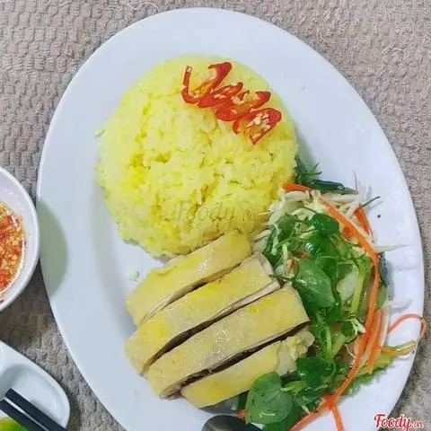 Hình ảnh CƠM GÀ CHẶT - GỎI RAU