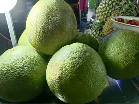 Hình ảnh Nước ép bưởi ly lớn 