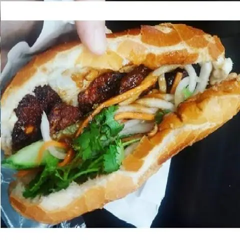 Hình ảnh Bánh Mì Thịt Nướng