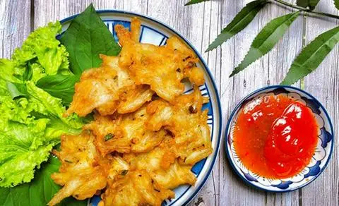 Hình ảnh Cá cơm lăn bột chiên giòn