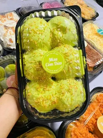 Hình ảnh Bánh Misu Cốm Dừa