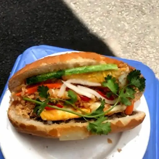 Hình ảnh Bánh mì ốp la chà bông