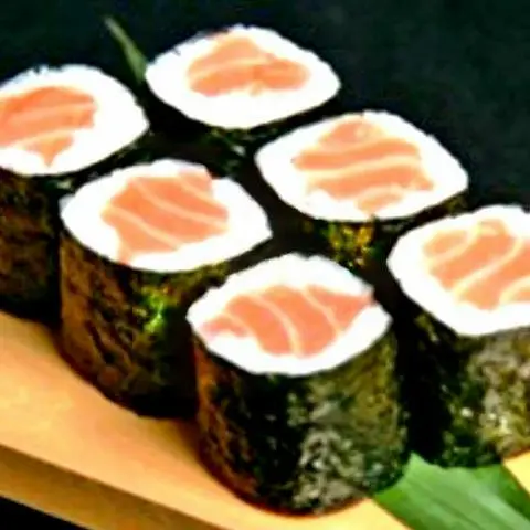 Hình ảnh Sushi Cá Hồi M5 - Salmon Maki
