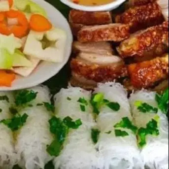 Hình ảnh Bánh hỏi heo quay