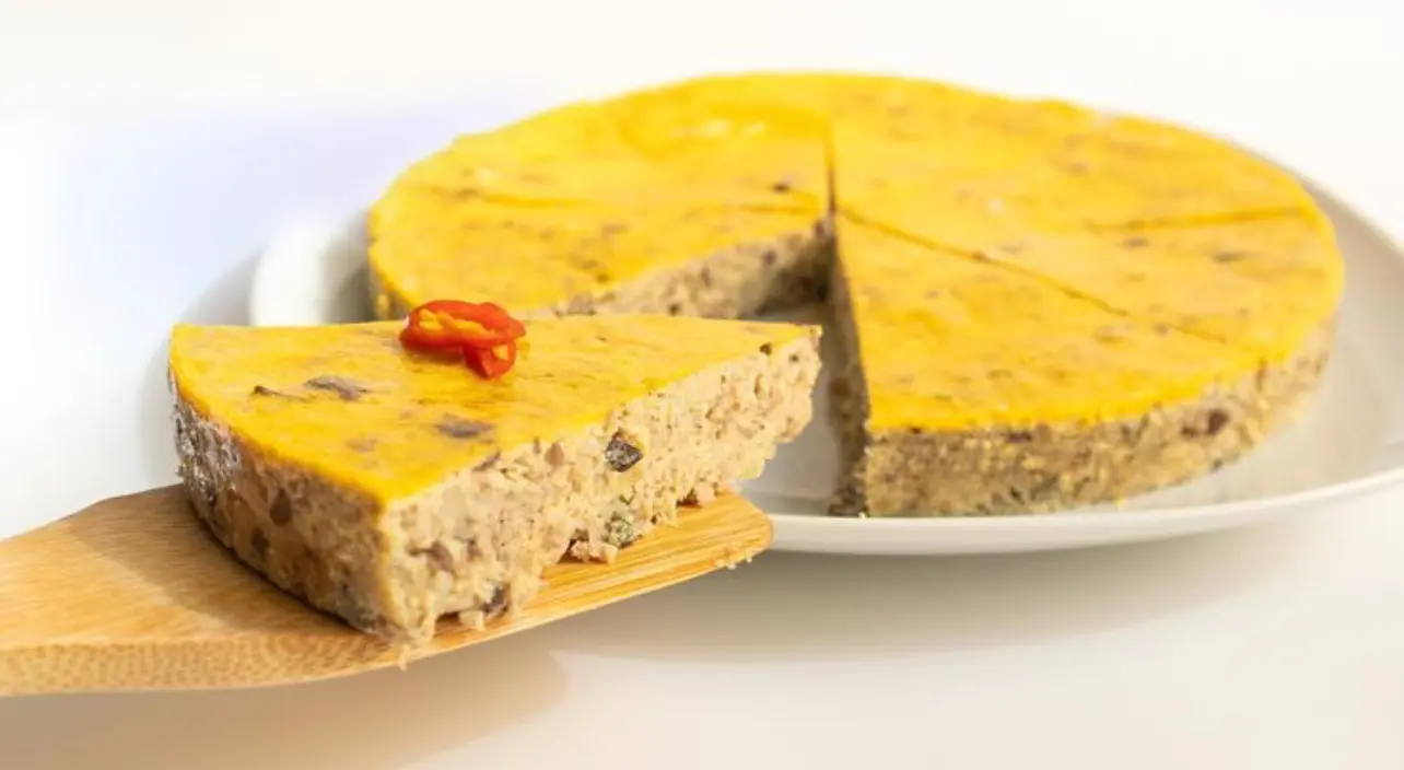 Hình ảnh Bữa sáng dinh dưỡng - cơm chả hấp và cà phê đá
