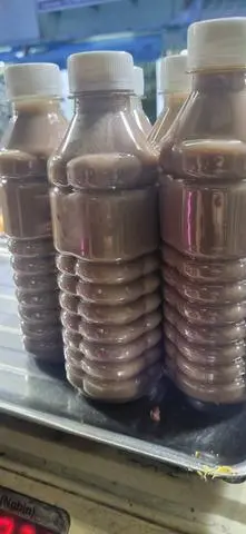 Hình ảnh sữa đậu đỏ nhà nấu 1 chai