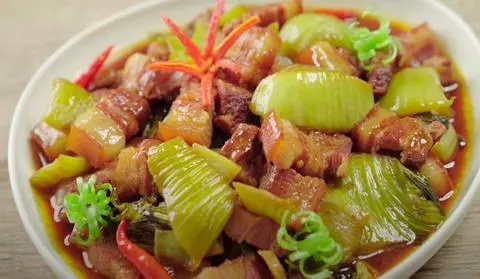 Hình ảnh cơm thịt xào cải chua