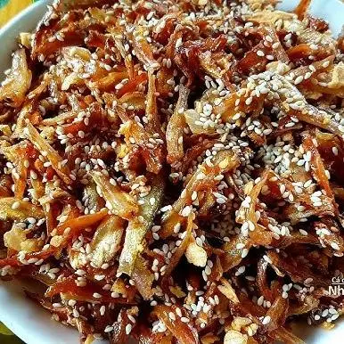 Hình ảnh Cá Cơm Rang Mắm Tỏi Thêm