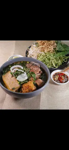 Hình ảnh Tô Thập Cẩm có giò + Chai nước sâm bông cúc táo đỏ hạt chia 