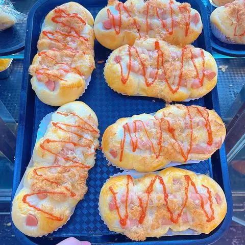 Hình ảnh Bánh sốt xúc xích