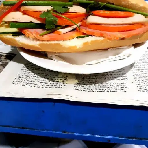 Hình ảnh Bánh Mì Thịt Chả