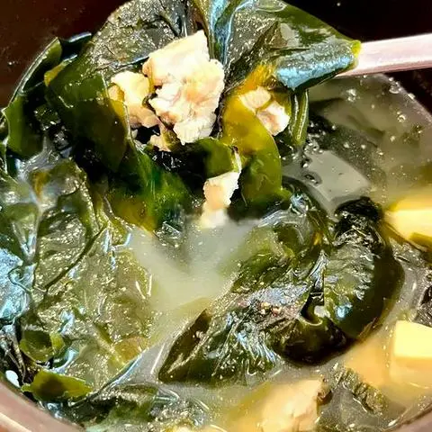 Hình ảnh Canh rong biển đặc biệt