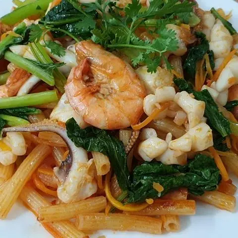 Hình ảnh Nui Xào Hải Sản 