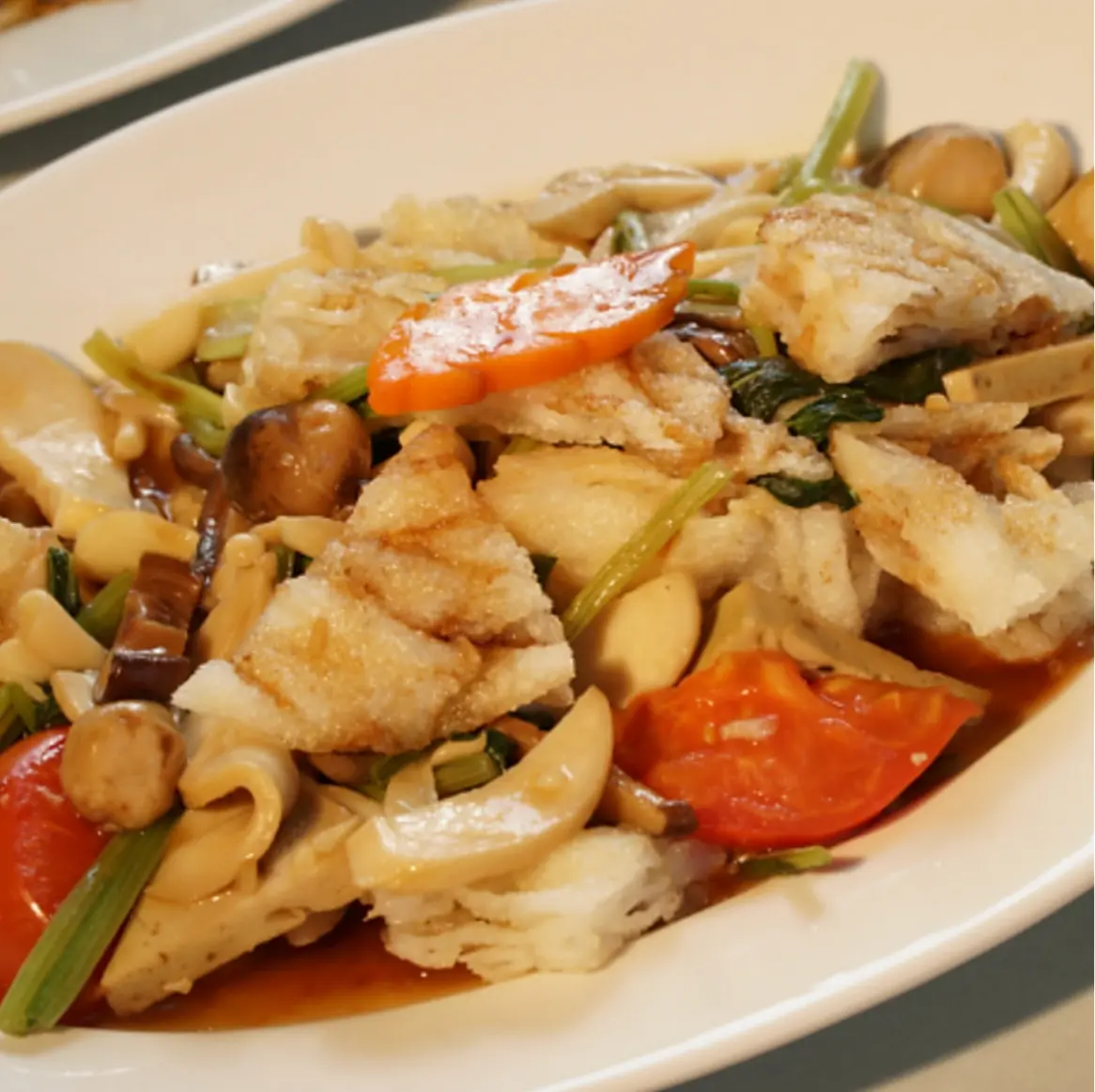 Hình ảnh Hủ tiếu áp chảo chay - Crispy flat rice noodle