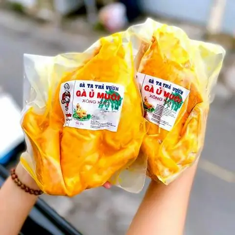 Hình ảnh GÀ TA TAM KÌ Ủ MUỐI NGUYÊN CON LẠNH
