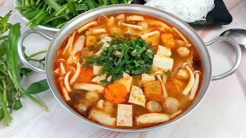 Hình ảnh Lẩu tomyum chay vừa