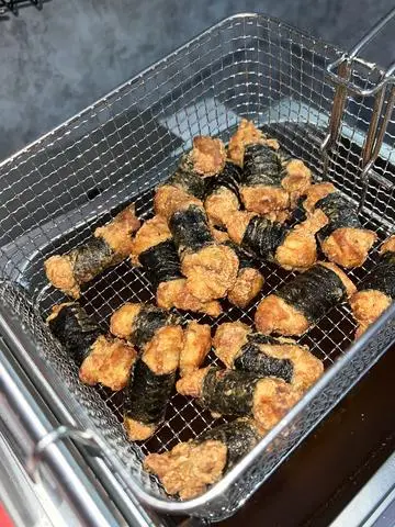 Hình ảnh Gà cuộn rong biển