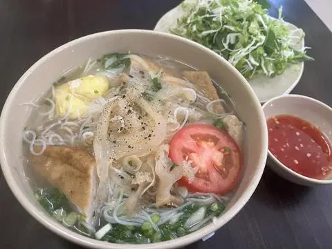 Hình ảnh Bún cá chả sứa