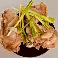 Hình ảnh Má heo hấp hành - má thịt