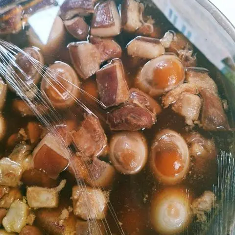 Hình ảnh Cơm thịt kho trứng