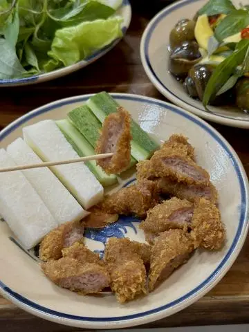 Hình ảnh Nem chua rán
