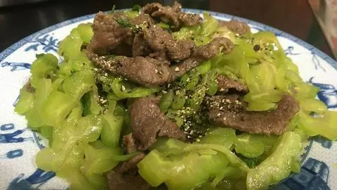 Hình ảnh CƠM BÒ XÀO KHỔ QUA