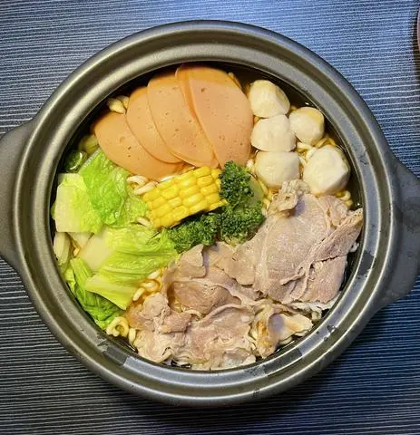 Hình ảnh Mì cay ba chỉ bò ( như hình )