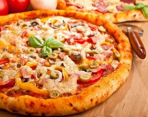 Hình ảnh pizza gà phô mai