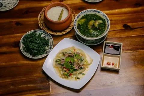 Hình ảnh Set 10 bò xào hành cần