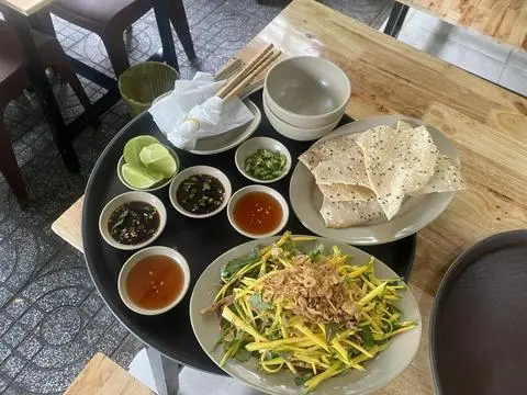 Hình ảnh Gỏi xoài khô mực